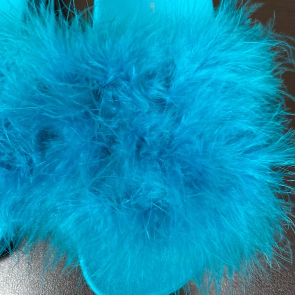 Fury Pool Slides Size 7/8 - Picture 3 of 6